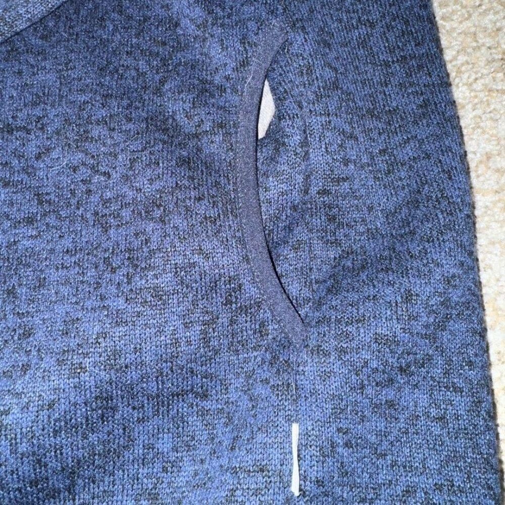 Navy Eddie Bauer fleece - Picture 2 of 4